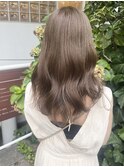 ミルクティーベージュ