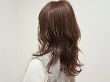 エル(Eru)の雰囲気（ロングレイヤーにこっくりベージュで大人可愛く♪）