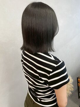 ミュラ(mulah) 地毛風ダークカラー外ハネミディアムボブ＊透明感カラー/明大前