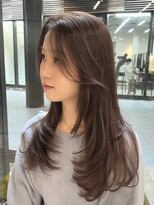 シティ(CITY)&nbsp;ワンカールレイヤー　ハッシュカット　ベージュカラー