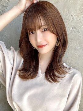 プラチナ(PLATINA) 薄め前髪ベージュレイヤーカットハッシュカットサイドバング