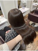 オリーブベージュ