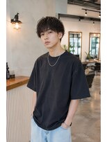 MEN's Baguz MEN'Sカット/ MEN'Sパーマ/ MEN'Sカラー 濡れ感カーリー×無造作束感メンズマッシュ韓国パーマヘア