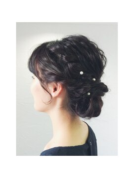 オブジェ (objet) 【Objet】シニョンアレンジ