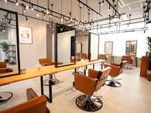 アグ ヘアー ラーク 三島本町タワー店(Agu hair lark)