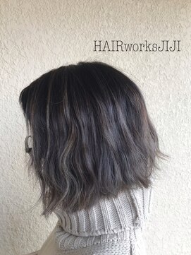 ヘアーワークス ジジ(HAIR works JIJI) 透け感デザインカラー × アッシュグレー