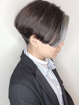 モリオフロムロンドン 原宿本店(morio from London) 【モリオ原宿】ハンサムショートインナーカラーシルバー