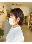 シンプルな前下がりボブ