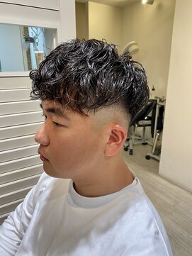 ラッシュ ポエ(rush po'e) パーマ×フェード