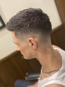 プレミアムバーバー 原宿店(PREMIUM BARBER produce by HIRO GINZA) ソフトモヒカン×ローフェード
