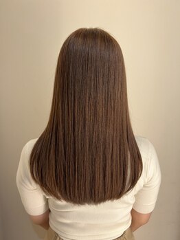 ウィスタリアフィールドプランシュ(WISTARIA FIELD-PLANCHES)の写真/「朝、乾かすだけで整う」大人女性のための上質ストレート。