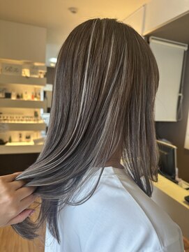 ルシード スタイル レクラ 栄生店(L'UCIDO STYLE L'eclat) コントラストハイライト