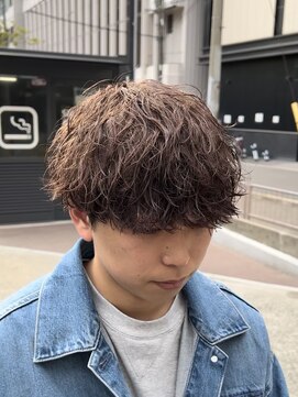 ノイセルヘアー(Noisyle Men's hair) リバースセンターパート/ニュアンスパーマ/ダウンバング/MEN'S◎