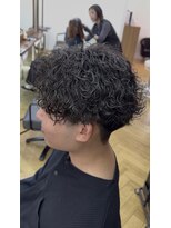 フェノメノン 岐阜(PHENOMENON)&nbsp;センターパート/波巻きスパイラルパーマ/刈り上げ