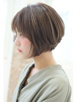 ラグエル(RAGUEL) ひし形前下がりショートボブ