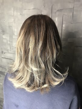 ヘアサロンエム 渋谷店(HAIR SALON M) 外ハネボブ/アッシュブラウン/ネオウルフ/デザインカラー