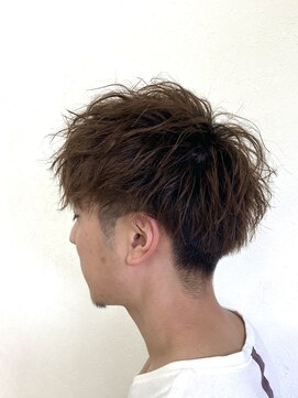 マーシュ(marshu) 【marshu  OSAKA Style】ブラウン×刈り上げ束間スタイル