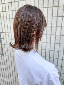 ベール(BALE) 外ハネボブ×グレージュハイライト【尾野恭平】