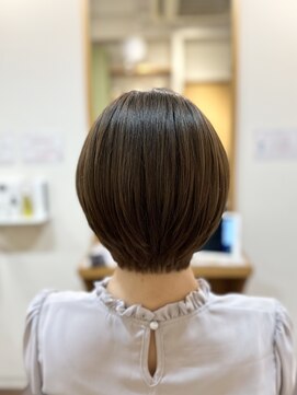 フリージア(freesia) ショート/30代40代50代/艶髪