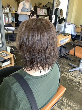 ワラティク(WARATI C) 白髪ぼかしハイライトで明るいヘアカラーに