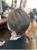 アッシュ系カラーで透明感