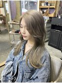 【レイヤーカット】×【ホワイトベージュ】