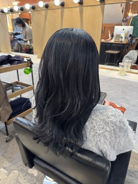 チャプター 問屋町(chapter) 透明感ケアカラーブルーブラック顔まわりレイヤーカット韓国ヘア