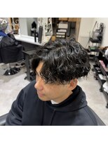 ブレイク 金沢もりの里店(BREK)&nbsp;シャドウパーマ　センターパート