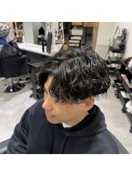 ブレイク 金沢もりの里店(BREK) シャドウパーマ　センターパート