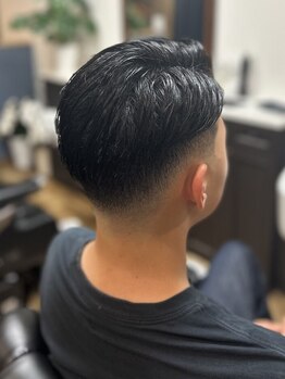 リンク(Link)の写真/<理容室>ビジネスシーンで差がつく！毎朝のセットをラクにする持ちの良いカットが評判のメンズバーバー★