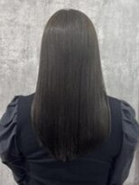 アルファ(alpha)&nbsp;大人ガーリー/ダークアッシュ/似合わせカット/ミディアムレイヤ