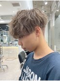 メンズミルクティーベージュコンマヘアアッシュグレージュカラー
