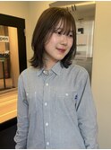 ミディアムレイヤー×ベージュカラー*ストレート/矯正