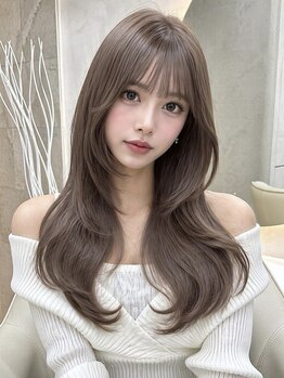 ラビス 赤羽(Lovis)の写真/こだわりの薬剤で、ブリーチなしでも透明感のある艶カラーに♪ダメージ９８%軽減のケアブリーチもご用意！