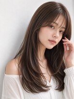 ピア ヤクイン(Pia Yakuin) レイヤーカット