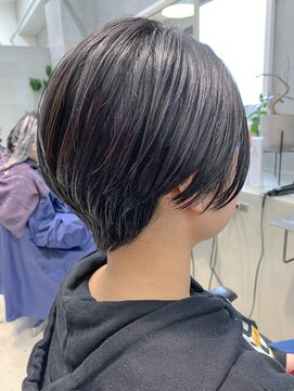 テトヘアー(teto hair) 黒髪、ハンサムショート、マニッシュショート、ワンサイド