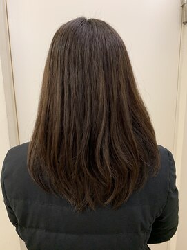 パティオン(PATIONN) シルエットは重ために見えながら軽さもあるロングスタイル