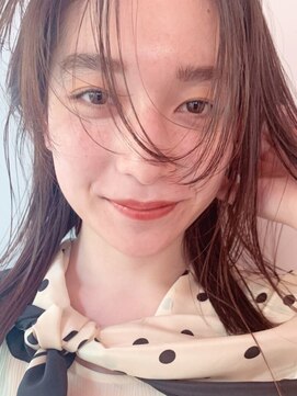 フランチェスカ(Francesca) アイロンいらずのノースタイリングヘア/オリーブアッシュ◎