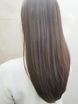 ヘアサロン アオイ(HAIR SALON Aoi)の写真/Aoiの縮毛矯正はダメージを最小限に抑えクセが綺麗に伸びるとリピーター人気多数♪自然な仕上がりへ☆