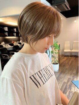 スリー(Th:ree) 大人可愛い20代30代40代丸みとくびれショート◎