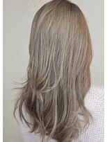 ヘアーアンドメイク ドレス(DRESS)&nbsp;ホワイトベージュ