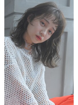 エン(en,) 顔まわりレイヤー/オン眉/アッシュベージュ