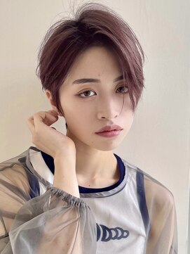 イヴォークトーキョーオーサカ(EVOKE TOKYO osaka) ハンサムショート 耳かけ 大人 ピンクベージュ カラー