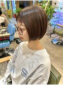 ミニボブ　ショートバング　ナチュラルカラー
