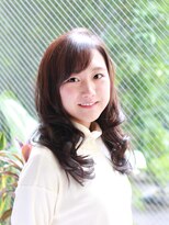 ヘアサロン トラヴィス(hair salon Travis)&nbsp;暗めカラーでつくる大人の上品艶髪カールスタイル