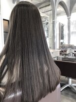 ビースリー ロア&nbsp;グレイッシュロング 2021/3/6