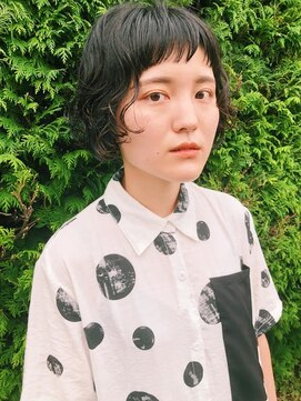 リヤン(Lien) カーリーボブ