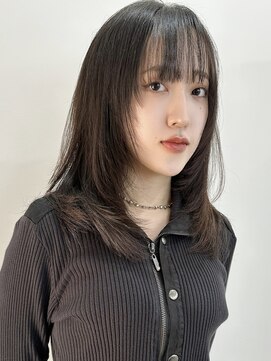 サクラ オモテサンドウ(SAKURA) ストレートアイロンでできる簡単レイヤーカット×ぱっつん前髪