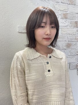 エルサフィロ ヨドヤバシ(el zafiro yodoyabashi) ベージュカラー　外ハネボブ