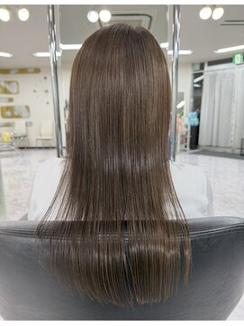 サロンドニケ 継続的なヘアケアで艶髪白髪染めカラーコース